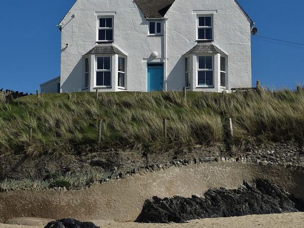 Rhosneigr Beach
